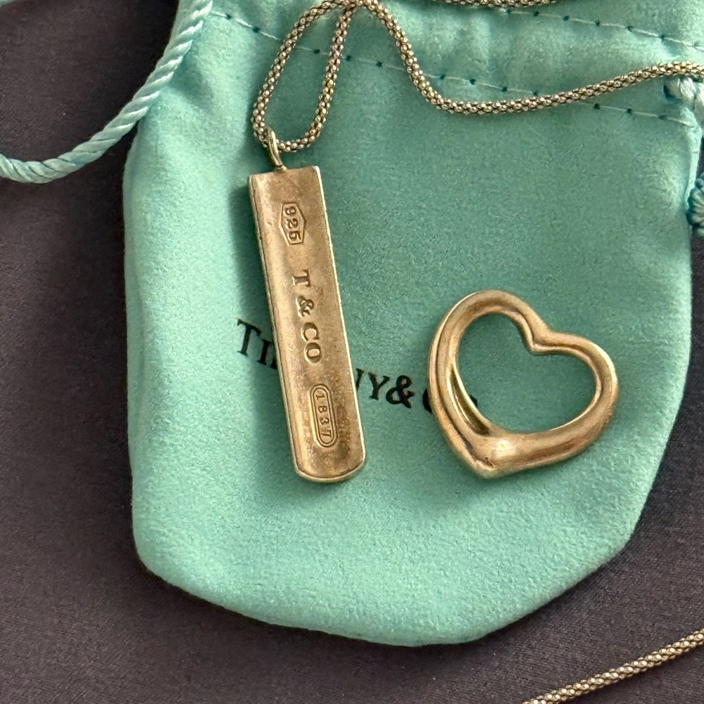 Interchangeable Tiffany & Co. set with Bar/Heart Charm and 14k White Gold 18”